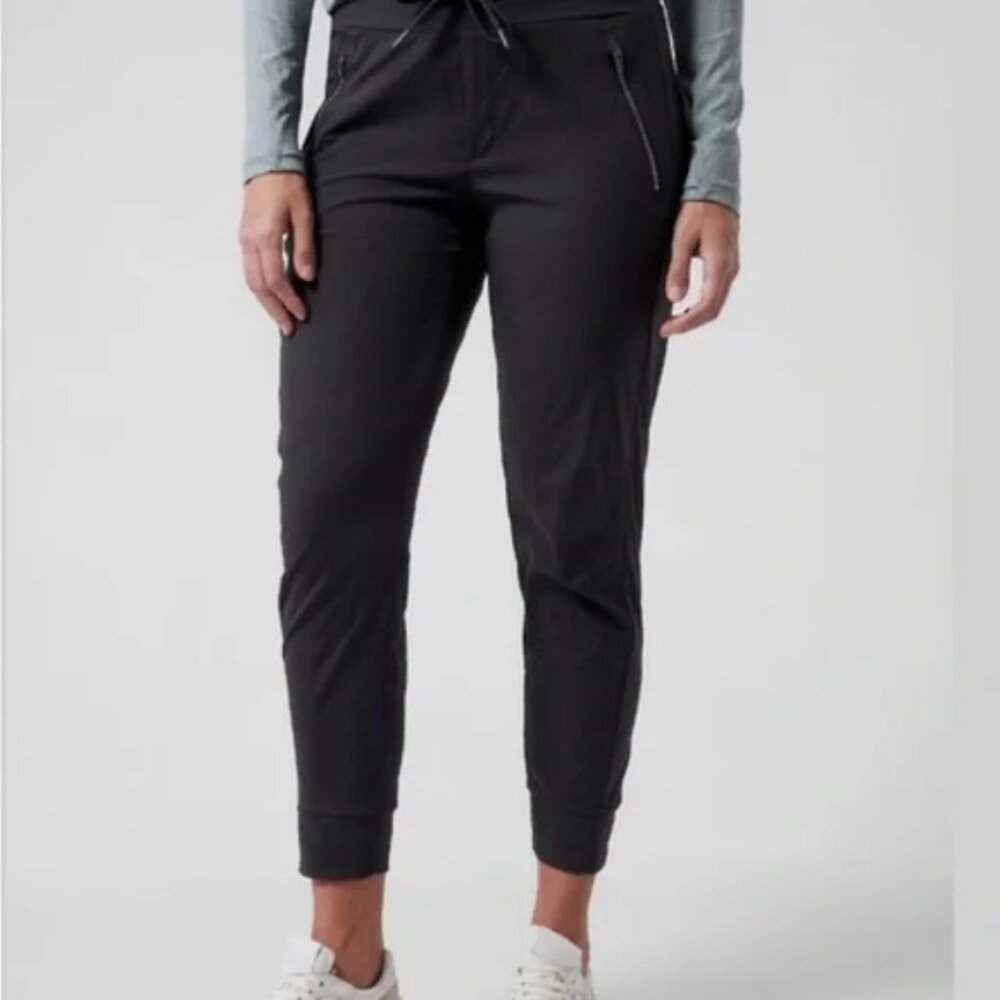Athleta Trekkie North Joggers Black I Size 8